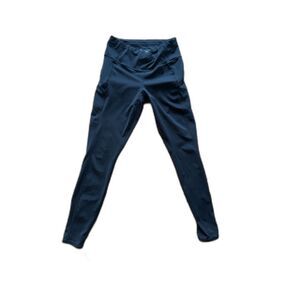 Athleta Salutation Stash Pocket Tight Black Leggings in Black. EUC!